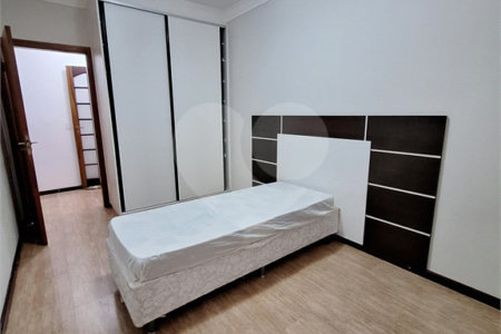 Casa à venda com 3 suítes no condomínio Bosque de Grevilea, Vinhedo - SP