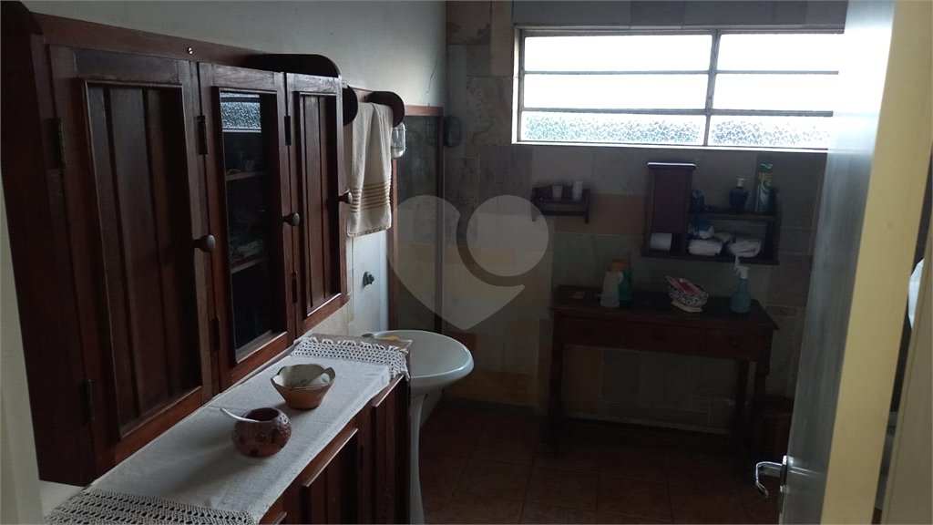 Casa à venda ou para alugar com 4 quartos, sendo 1 suíte, no Centro, Vinhedo, SP