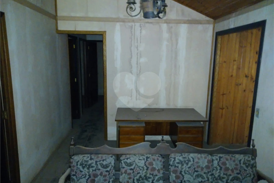 Casa à venda com 5 quartos, sendo 1 suíte, em Mantiqueira, Mairiporã, SP