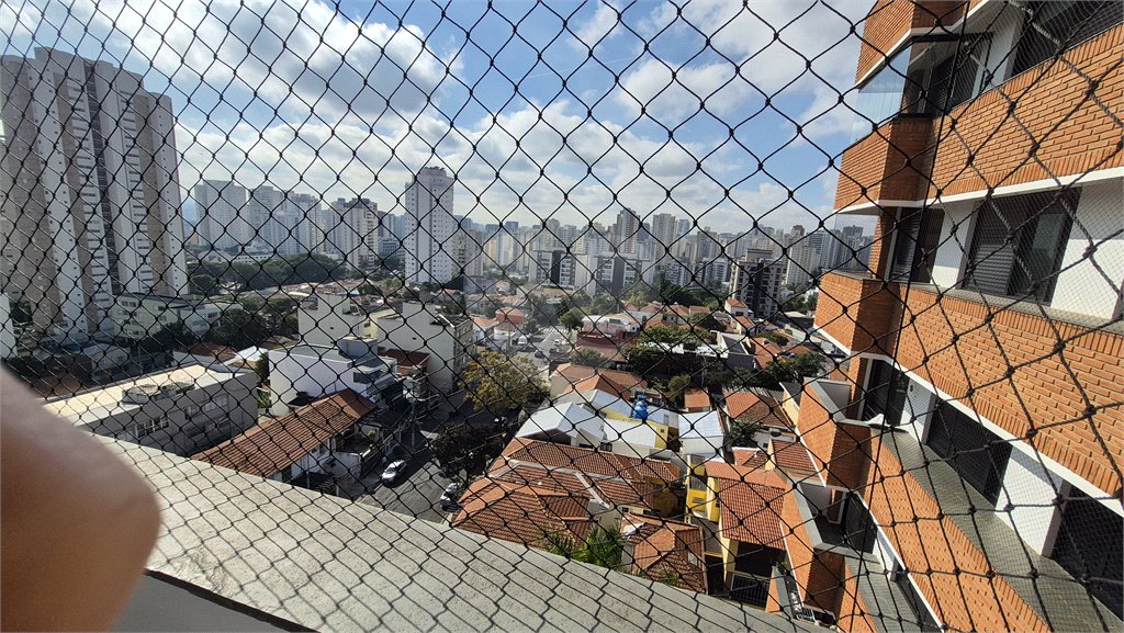 Apartamento à venda ou para alugar com 3 quartos, sendo 2 suítes, em Vila Romana, São Paulo, SP