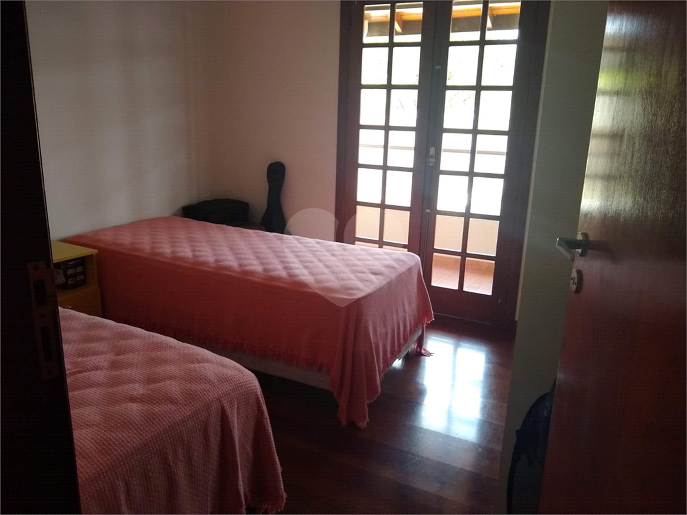 Casa à venda com 3 quartos, sendo 1 suíte,  no condomínio Residencial Grape Village, Vinhedo - SP