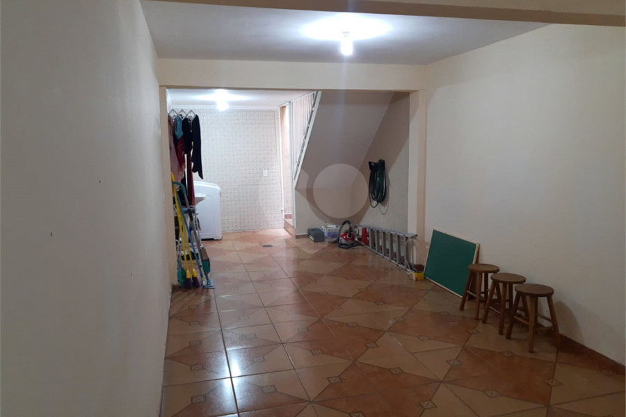 Casa à venda com 2 quartos no condomínio Vila Dionisia, São Paulo - SP