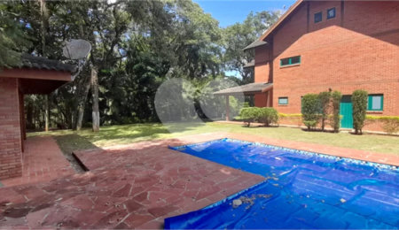 Casa à venda com 3 suítes no condomínio Sausalito, Mairiporã - SP