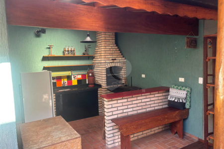 Casa à venda com 2 quartos no condomínio Altos do Boa Vista, São Roque - SP