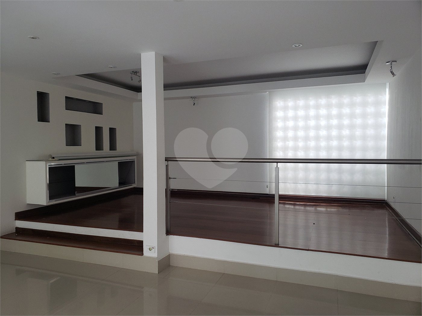 Casa à venda com 4 quartos, sendo 1 suíte,  em Vila Oliveira, Mogi das Cruzes, SP