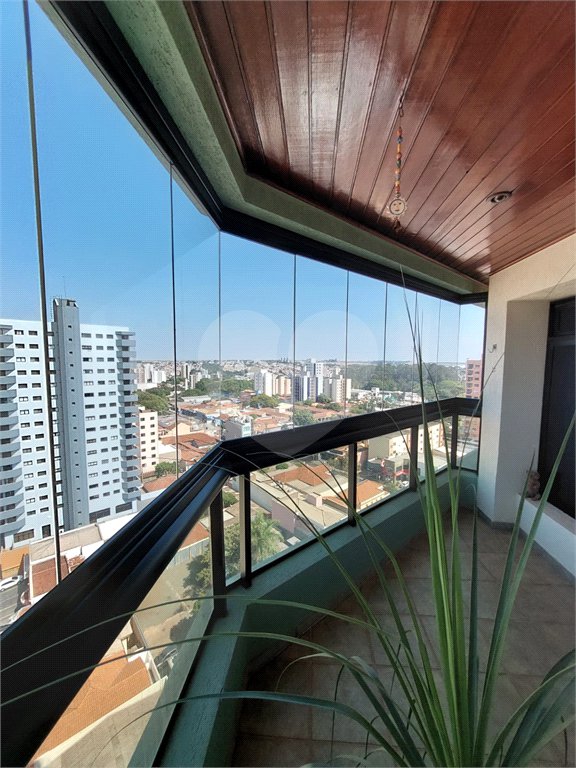 Apartamento com 3 suítes no centro de São Carlos
