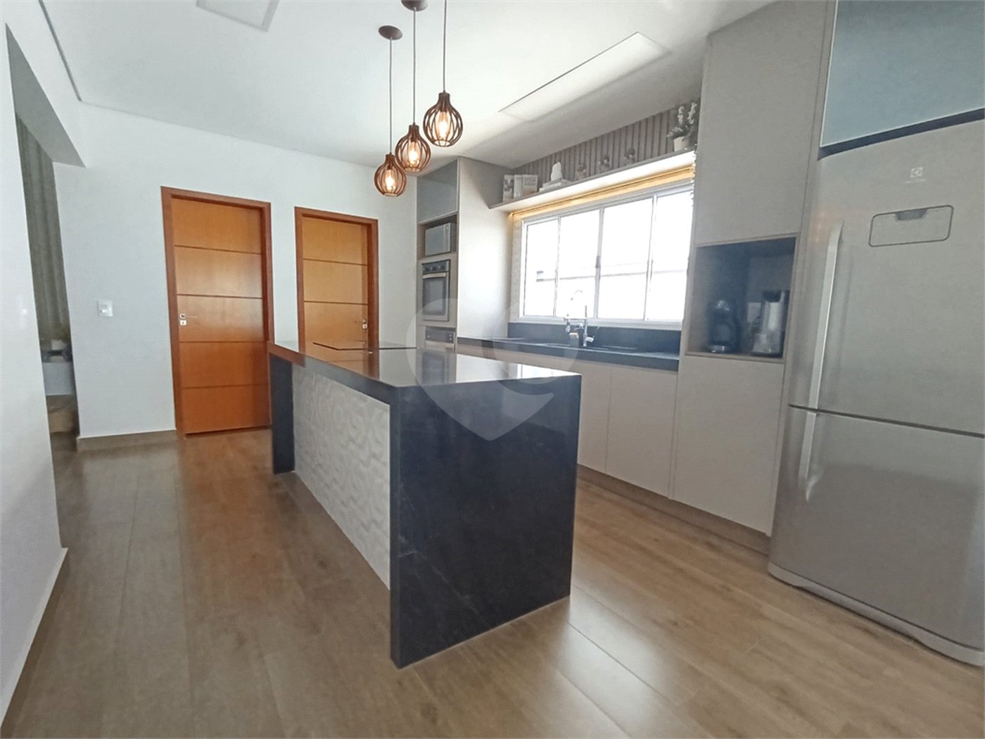 Casa à venda com 4 quartos, sendo 2 suítes, no condomínio Jardim Reserva Bom Viver de Indaiatuba, Indaiatuba - SP