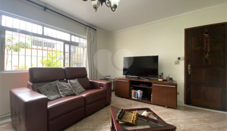 Sobrado à venda com 3 quartos, sendo 1 suíte,  em Vila Nivi, São Paulo, SP