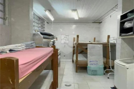 Loja à venda ou para alugar com 9 quartos, sendo 5 suítes, em Pinheiros, São Paulo, SP