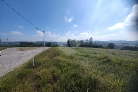 Terreno à venda no condomínio Residencial Solar São Judas Tadeu, Piracaia - SP