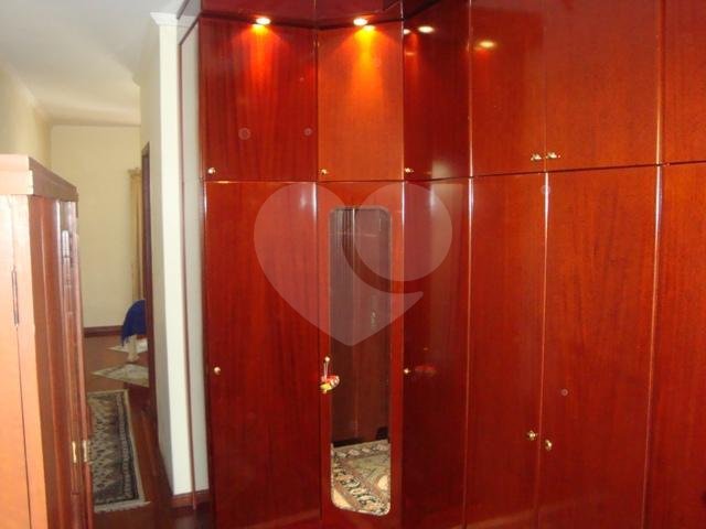Sobrado à venda com 4 quartos, sendo 3 suítes,  em Horto Florestal, São Paulo, SP