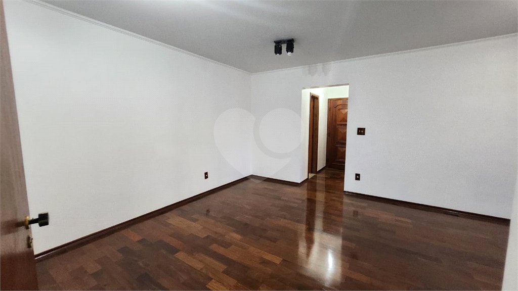 Apartamento à venda com 2 quartos no Centro, Araraquara, SP