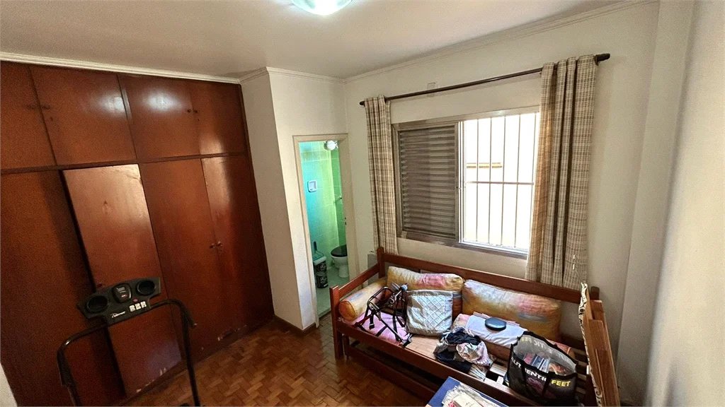 Sobrado à venda com 6 quartos, sendo 1 suíte, em Sumarezinho, São Paulo, SP