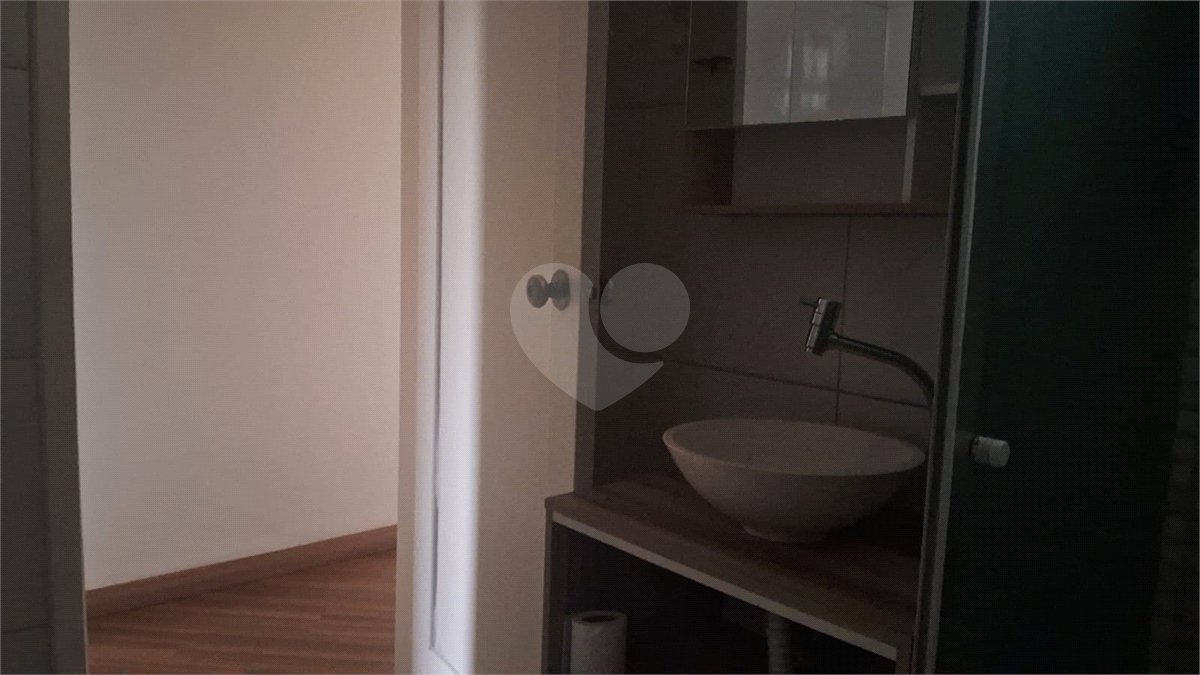 Apartamento à venda com 3 quartos, sendo 1 suíte,  em Cambuci, São Paulo, SP