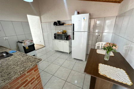 Casa à venda com 3 quartos, sendo 1 suíte, em Jardim Colonial, Atibaia, SP