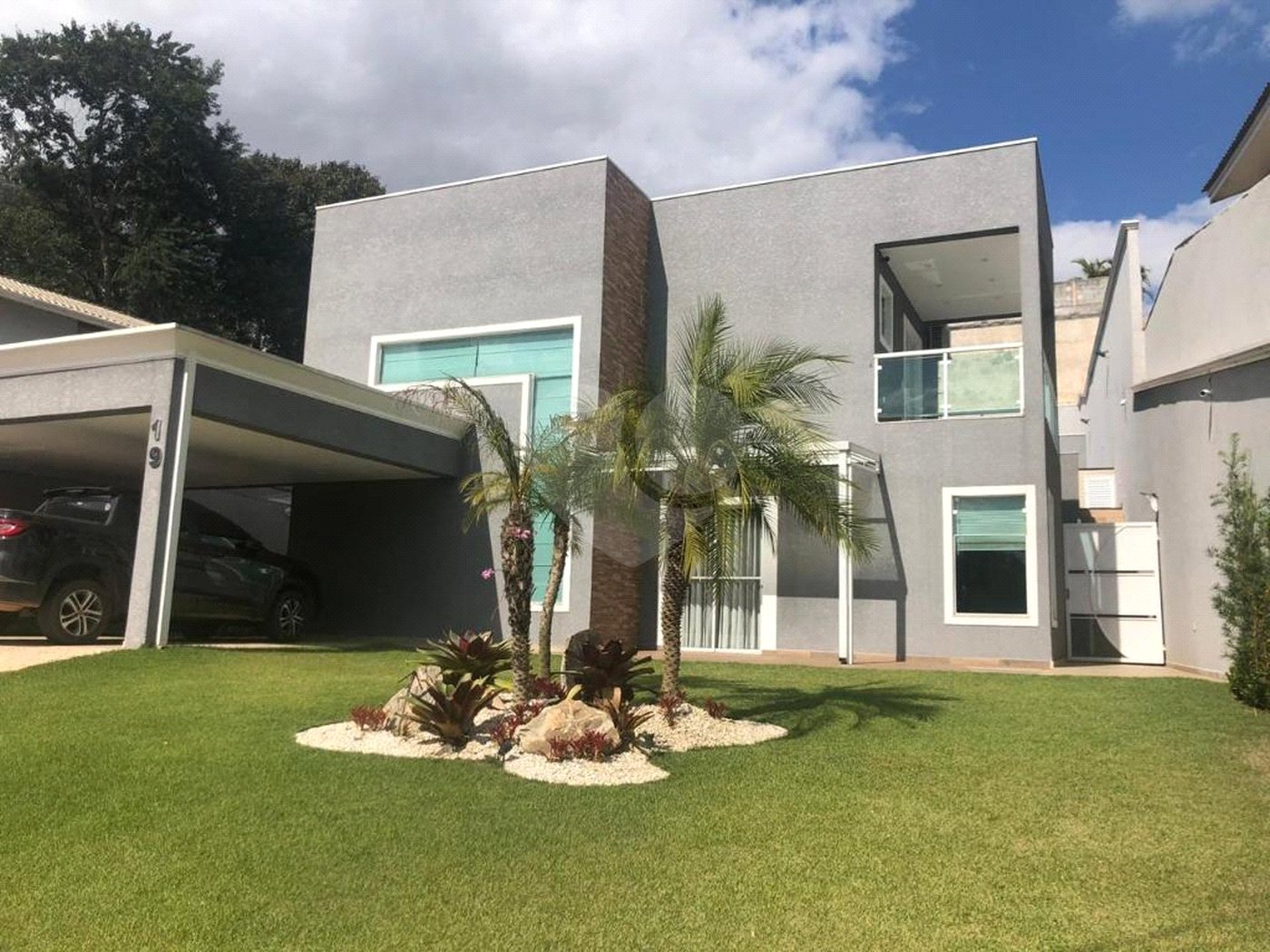 Casa à venda com 3 suítes no condomínio Parque das Graças, Atibaia - SP