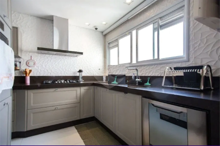 Apartamento à venda com 4 suítes em Santa Teresinha, São Paulo, SP