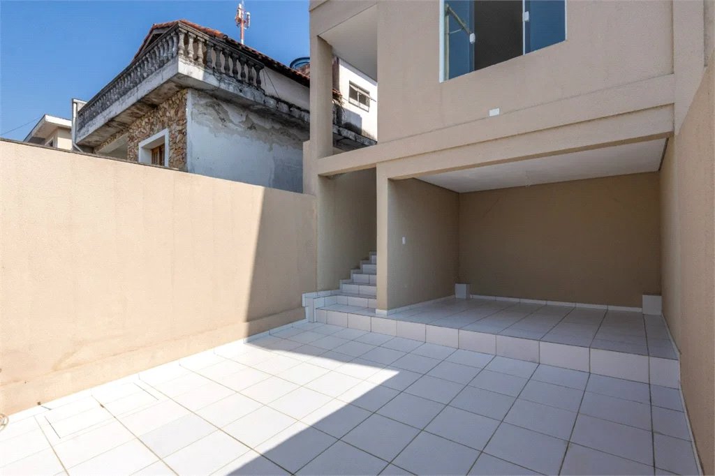 Sobrado à venda com 3 quartos, sendo 1 suíte, em Vila Morse, São Paulo, SP