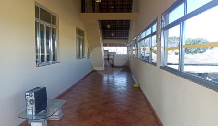 Casa à venda com 4 quartos, sendo 1 suíte,  em Campo Grande, Rio de Janeiro, RJ