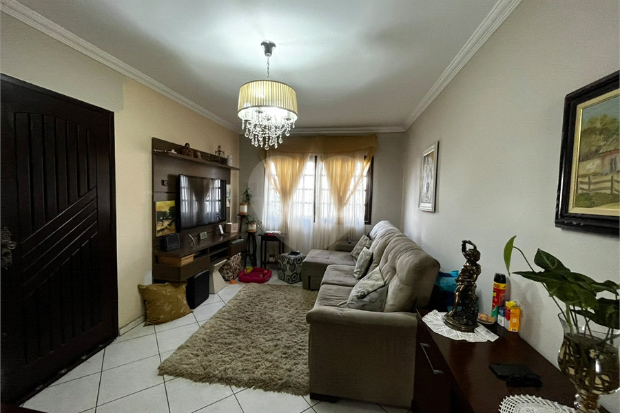 Sobrado à venda com 3 quartos, sendo 1 suíte, em Jaraguá, São Paulo, SP