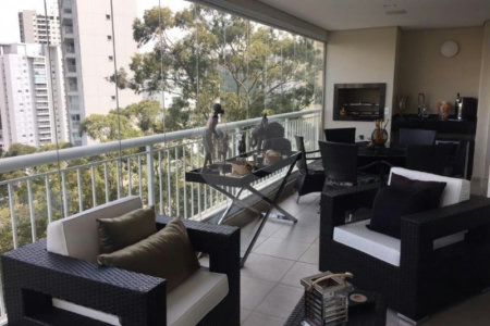 Apartamento à venda com 4 quartos, sendo 3 suítes, em Vila Andrade, São Paulo, SP