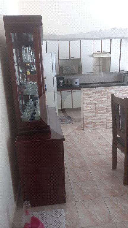 Casa à venda com 5 quartos, sendo 2 suítes, em Jardim Santa Clara, Guarulhos, SP