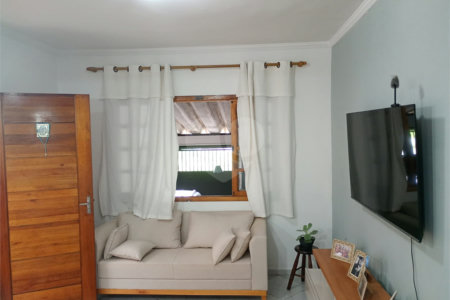 Casa à venda com 2 quartos, sendo 1 suíte,  em Jardim Cambuci, Mogi das Cruzes, SP