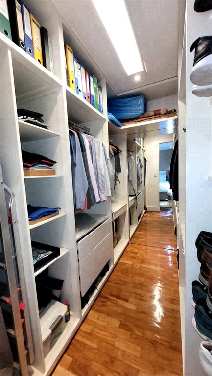 Apartamento à venda com 3 quartos, sendo 1 suíte, em Alto da Boa Vista, São Paulo, SP