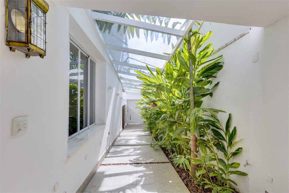 Casa à venda com 4 suítes em Brooklin Velho, São Paulo, SP