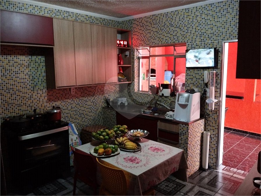 Casa à venda com 4 quartos, sendo 2 suítes, em Vila Santa Margarida, Ferraz de Vasconcelos, SP