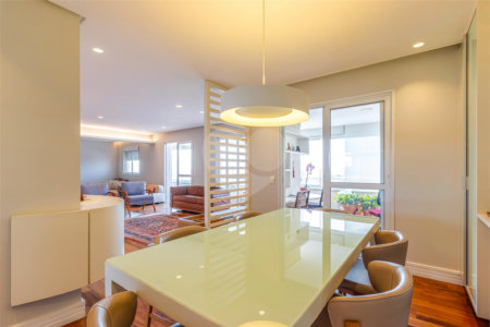 Apartamento à venda com 4 quartos, sendo 3 suítes,  em Real Parque, São Paulo, SP