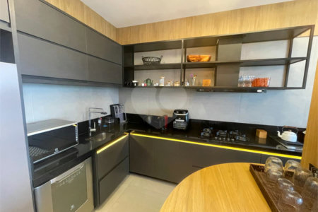Casa à venda com 3 suítes no condomínio Hills, Arujá - SP