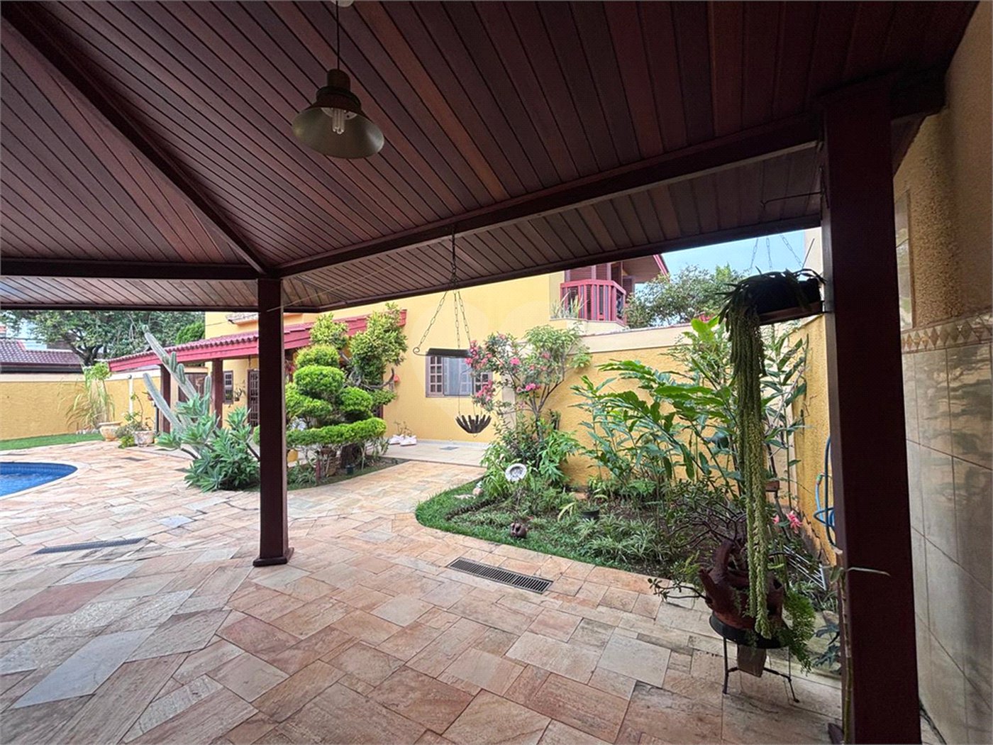 Casa à venda com 4 quartos, sendo 2 suítes,  no condomínio Granja Olga Ii, Sorocaba - SP