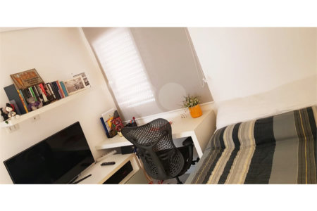 Apartamento à venda com 3 quartos, sendo 1 suíte, em Moema, São Paulo, SP