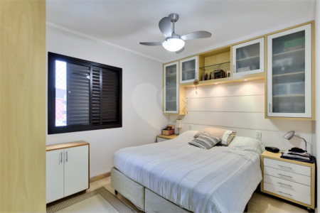Apartamento à venda com 3 quartos, sendo 1 suíte, em Alto da Boa Vista, São Paulo, SP