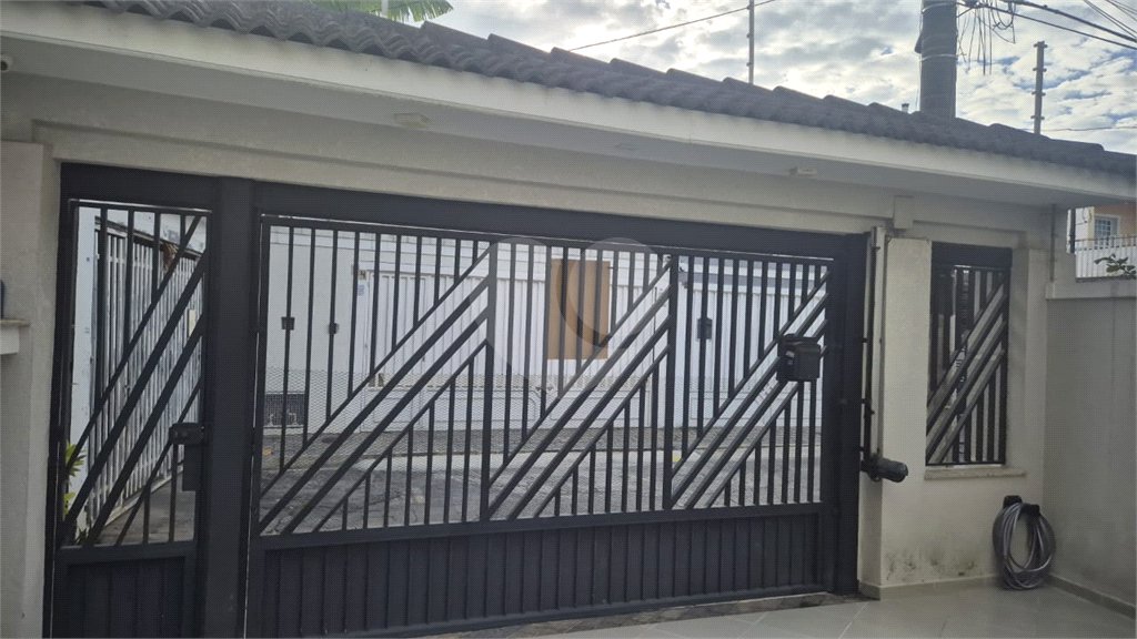 Sobrado à venda com 3 quartos, sendo 1 suíte, em Tremembé, São Paulo, SP