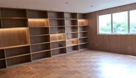 Apartamento para alugar com 3 quartos, sendo 1 suíte,  em Itaim Bibi, São Paulo, SP