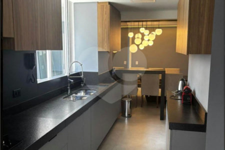 Apartamento à venda com 3 quartos, sendo 1 suíte, em Jardim Paulista, São Paulo, SP