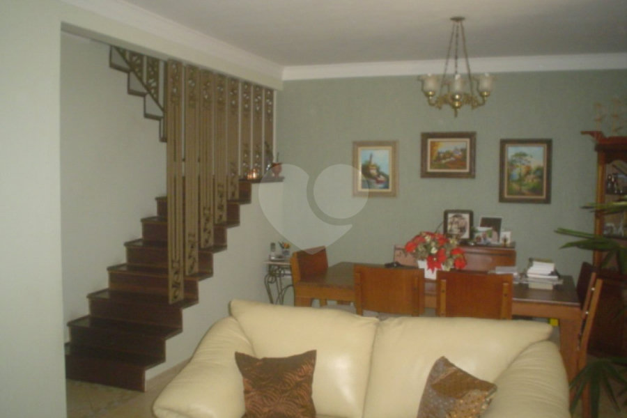 Sobrado à venda com 3 quartos, sendo 2 suítes, em Tremembé, São Paulo, SP