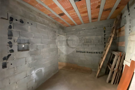 Casa à venda com 2 quartos, sendo 1 suíte, em Jardim Santa Inês, Suzano, SP