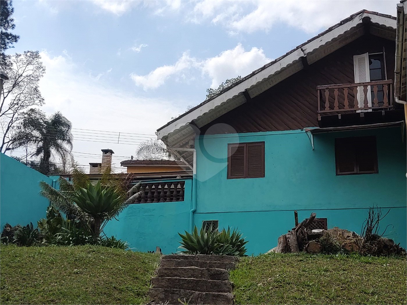 Casa à venda com 5 quartos, sendo 2 suítes, no condomínio Cinco Lagos Portaria II, Mairiporã - SP