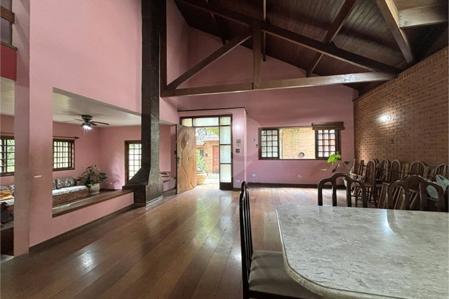 Casa à venda com 4 suítes em Tremembé, São Paulo, SP