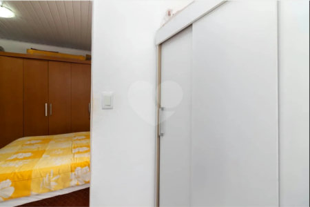 Sobrado à venda com 2 quartos, sendo 1 suíte, em Chora Menino, São Paulo, SP