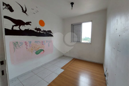 Apartamento à venda com 2 quartos em Vila Anastácio, São Paulo, SP