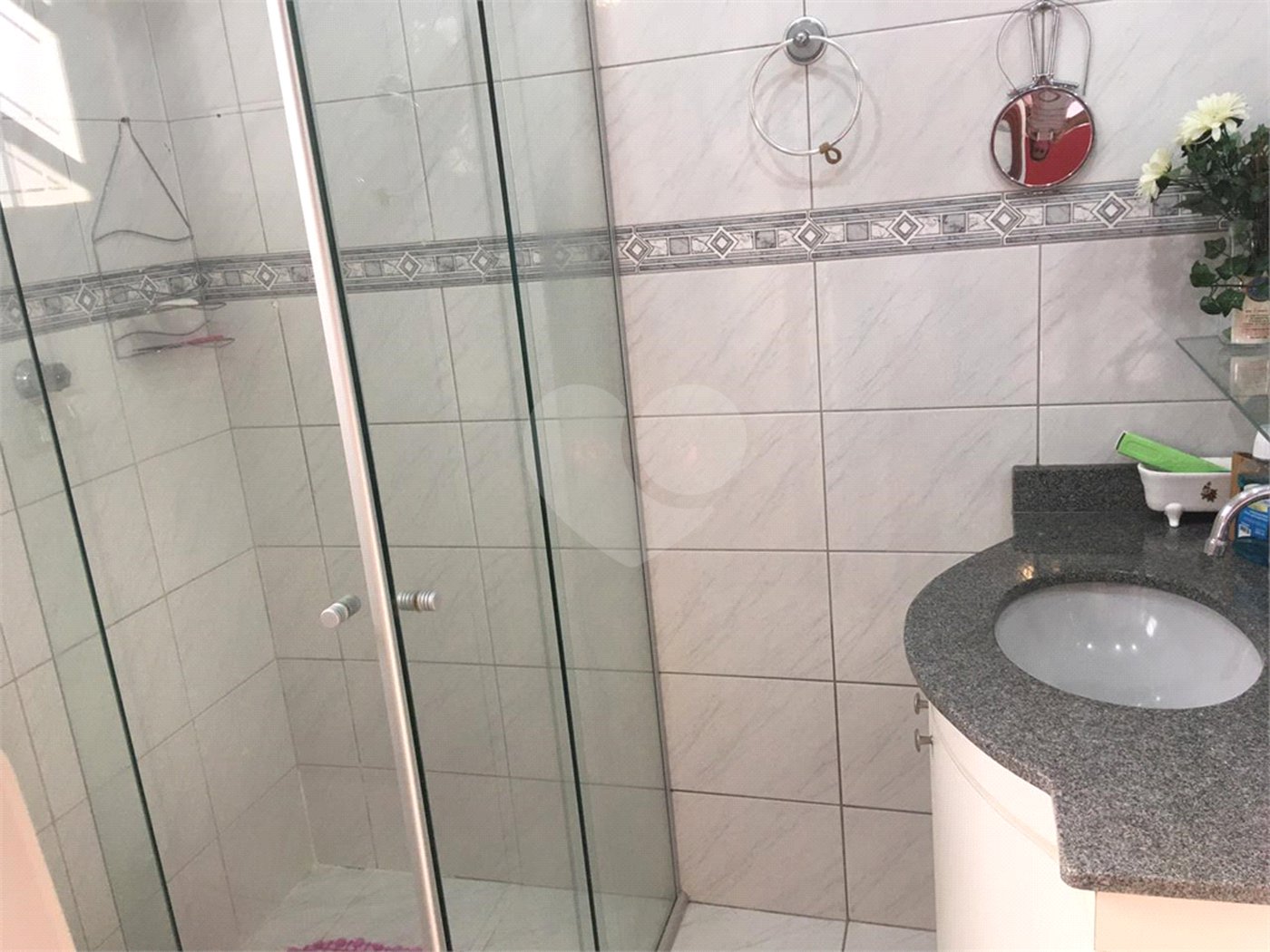 Casa à venda com 3 quartos, sendo 1 suíte, no condomínio Morada de Itapuã, São Paulo - SP