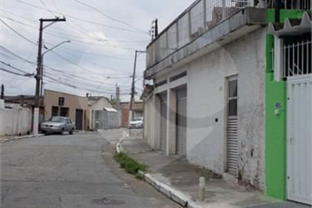 Sobrado à venda com 2 quartos em Jardim Itacolomi, São Paulo, SP
