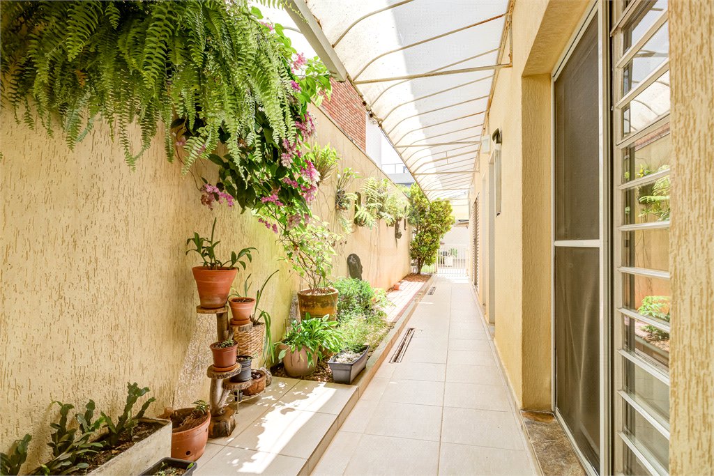 Casa de Vila à venda com 4 suítes em Granja Julieta, São Paulo, SP