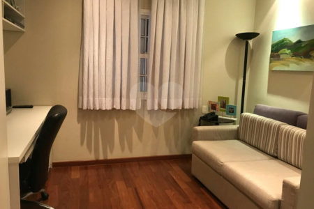 Casa à venda com 2 suítes no condomínio Vilagio Viccino, São Paulo - SP