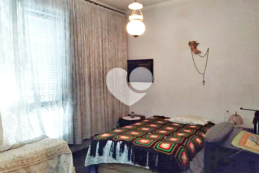 Casa à venda com 4 quartos, sendo 3 suítes, em Santana, São Paulo, SP