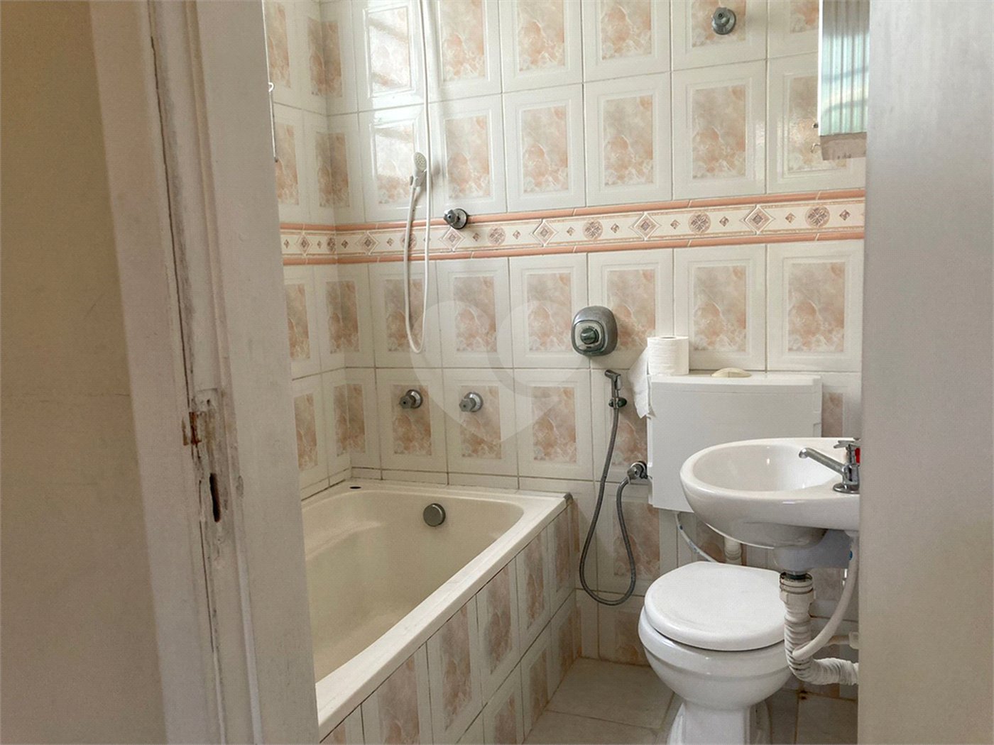 Casa de Vila à venda com 3 quartos, sendo 1 suíte, em Brooklin Paulista, São Paulo, SP
